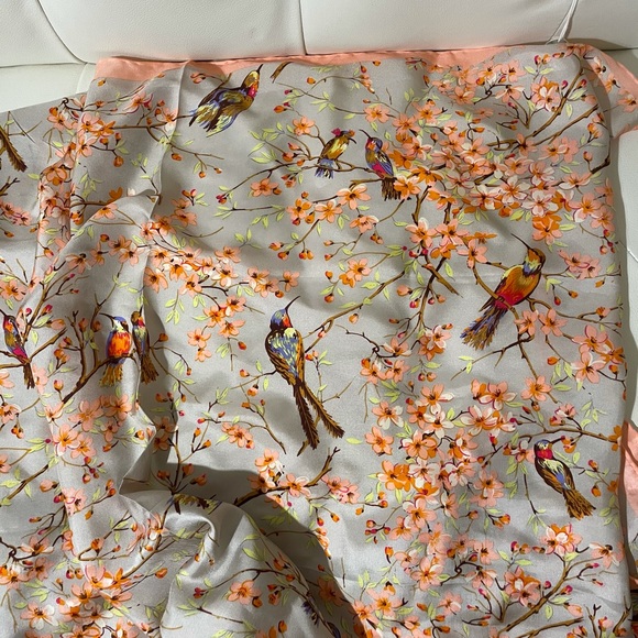 Silk scarf Limited time sale - Picture 1 of 3